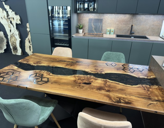 Table rivière design